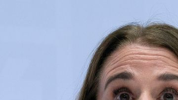 Melina French y Bill Gates.