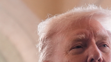 Donald Trump afirma que Sheinbaum cumplió con no mandar petróleo a Cuba.