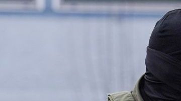 Un agente de la Patrulla Fronteriza de Estados Unidos durante una redada migratoria