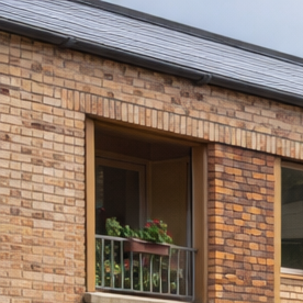 Edificio residencial en Europa diseñado para fomentar la vida en comunidad entre adultos mayores.