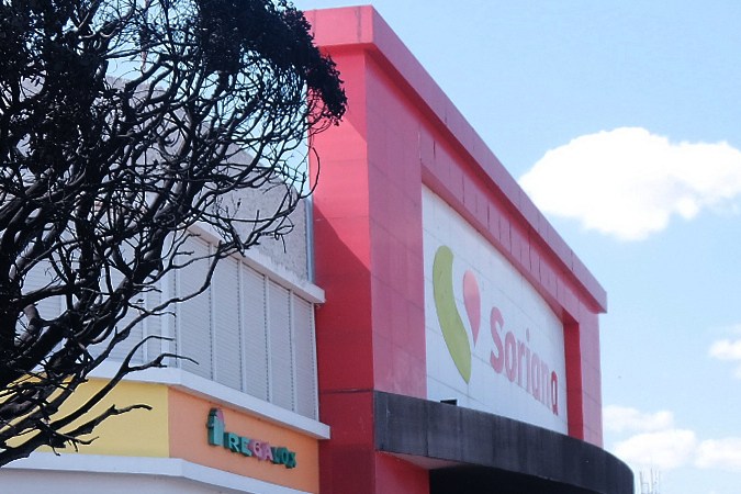 Vehículos calcinados en Guadalajara