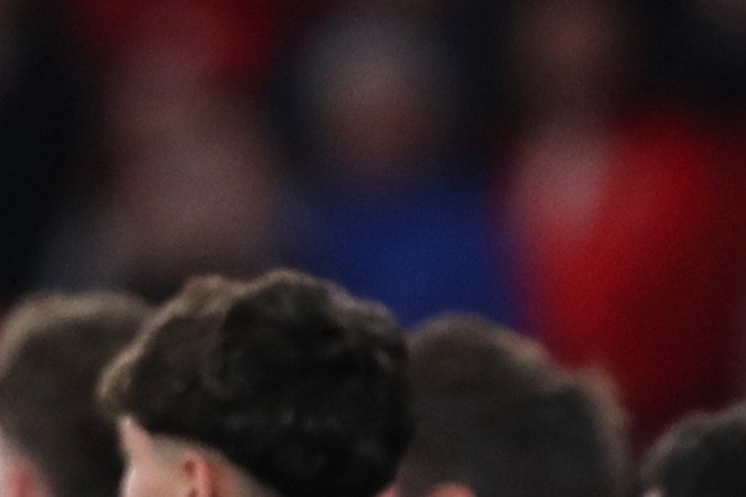 José Mourinho, entrenador del Benfica, intenta mediar con Vinícius Jr. tras el presunto insulto racista de Prestianni.