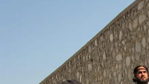 Pakistán y Afganistán lanzan ataques y extienden escalada