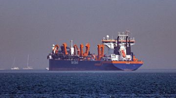 Los precios del petróleo suben después de que 3 buques fueran atacados cerca del estrecho de Ormuz