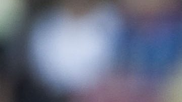 Joan Laporta y Lionel Messi sotienen el trofeo de LaLiga que ganó el Barcelona en la campaña 2009-2010.