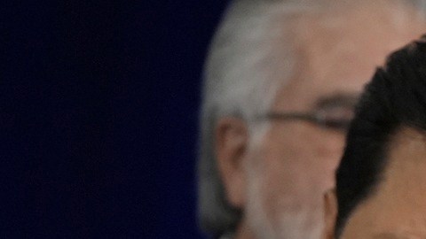 Eduardo Verástegui (superior-centro) intentó ser candidato presidencial en México y tuvo respaldo de Trump (abajo).