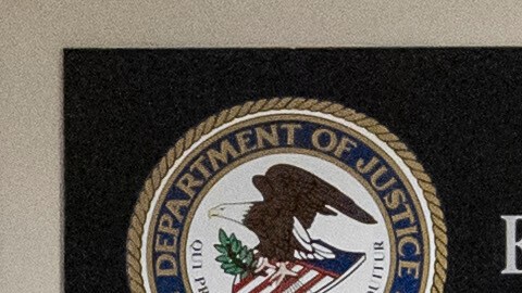 Tribunal echó atrás parte de una regla de la Junta de Apelaciones de Inmigracion.