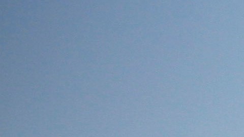 A United Airlines 787 Dreamliner arrives at O'Hare international Airport in Chicago, Sunday, Nov. 4, 2012, from Houston, after making United's inaugural 787 revenue flight. The aircraft is touted to be much more fuel efficient than any other similar plane and has a host of passenger amenities, such as larger windows, special lighting and filtered air. (AP Photo/Nam Y. Huh)