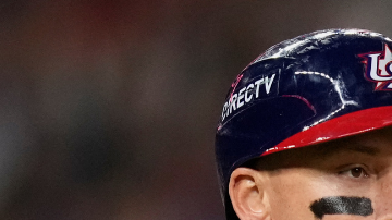 El béisbol se paraliza con el enfrentamiento de Estados Unidos y República Dominicana por un pase a la final.