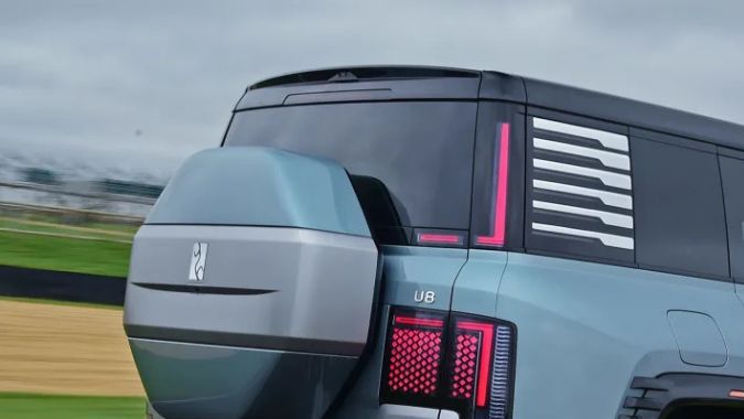 El BYD YangWang U8