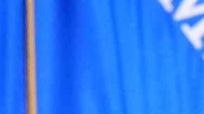 El director del FBI, Kash Patel, flanqueado por la fiscal general Pam Bondi (izquierda) y Jeanine Pirro, fiscal federal del Distrito de Columbia.