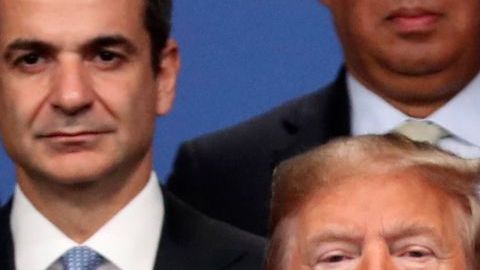 El presidente Donald Trump enfremta un disgusto con el primer ministro español, Pedro Sánchez.