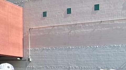 Protestan contra Home Depot por permitir que el ICE  realice operativos en sus estacionamientos.