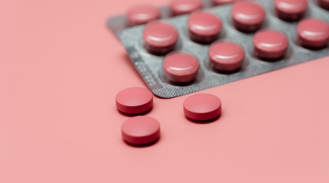 Sobredosis de ibuprofeno Riesgos de interacción del ibuprofeno: lo que necesitas saber cuando lo tomas