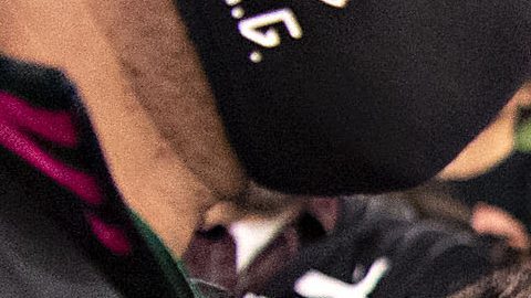 Flores jugó tres partidos con la selección mayor de México.