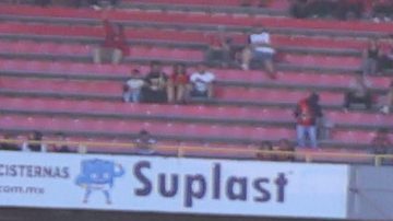 Guadalajara, Jalisco, 21 de febrero de 2026. Jugadores de Atlas, durante el partido correspondiente a la jornada 7 del torneo Clausura 2026 de la Liga BBVA MX, entre los Rojinegros del Atlas y el Atlético San Luis, realizado en el estadio Jalisco. Foto: Imago7/ Juan Carlos Cubeyro.