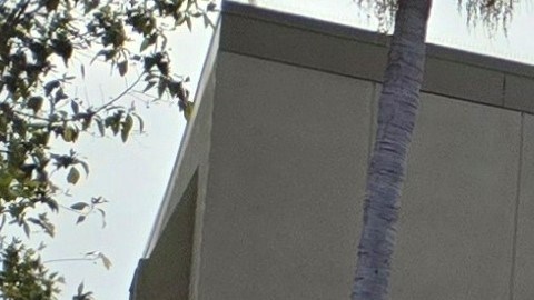 La clínica de salud Temple una de las afectadas con los cierres en el condado de Los Ángeles.