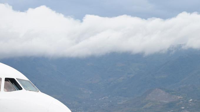 Costa Rica recibe primer vuelo con deportados desde EE.UU.