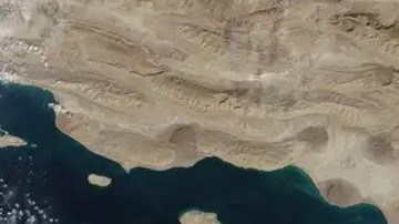 Más de 40 países presionan a Irán para reabrir Ormuz