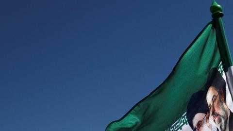 8 de abril de 2026: gente reunida para celebrar el anuncio del alto el fuego.