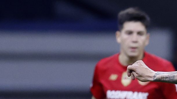 MEX203. CIUDAD DE MÉXICO (MÉXICO), 18/04/2026.- Paul Rodríguez (c) de América controla un balón este sábado, durante un partido por la jornada 15 del torneo Clausura 2026 de la Liga MX en el estadio Banorte en la Ciudad de México (México). EFE/ Sáshenka Gutiérrez