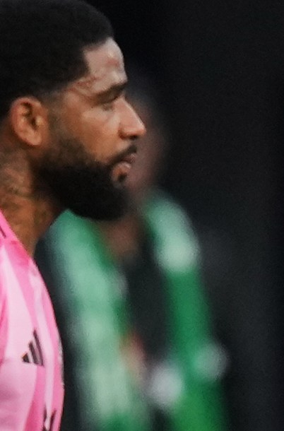 Inter Miami forward Lionel Messi (10) celebrates after his goal against D.C. United with midfielder Rodrigo de Paul (7) during the first half of an MLS soccer match, Saturday, March 7, 2026, in Baltimore. (AP Photo/Stephanie Scarbrough)