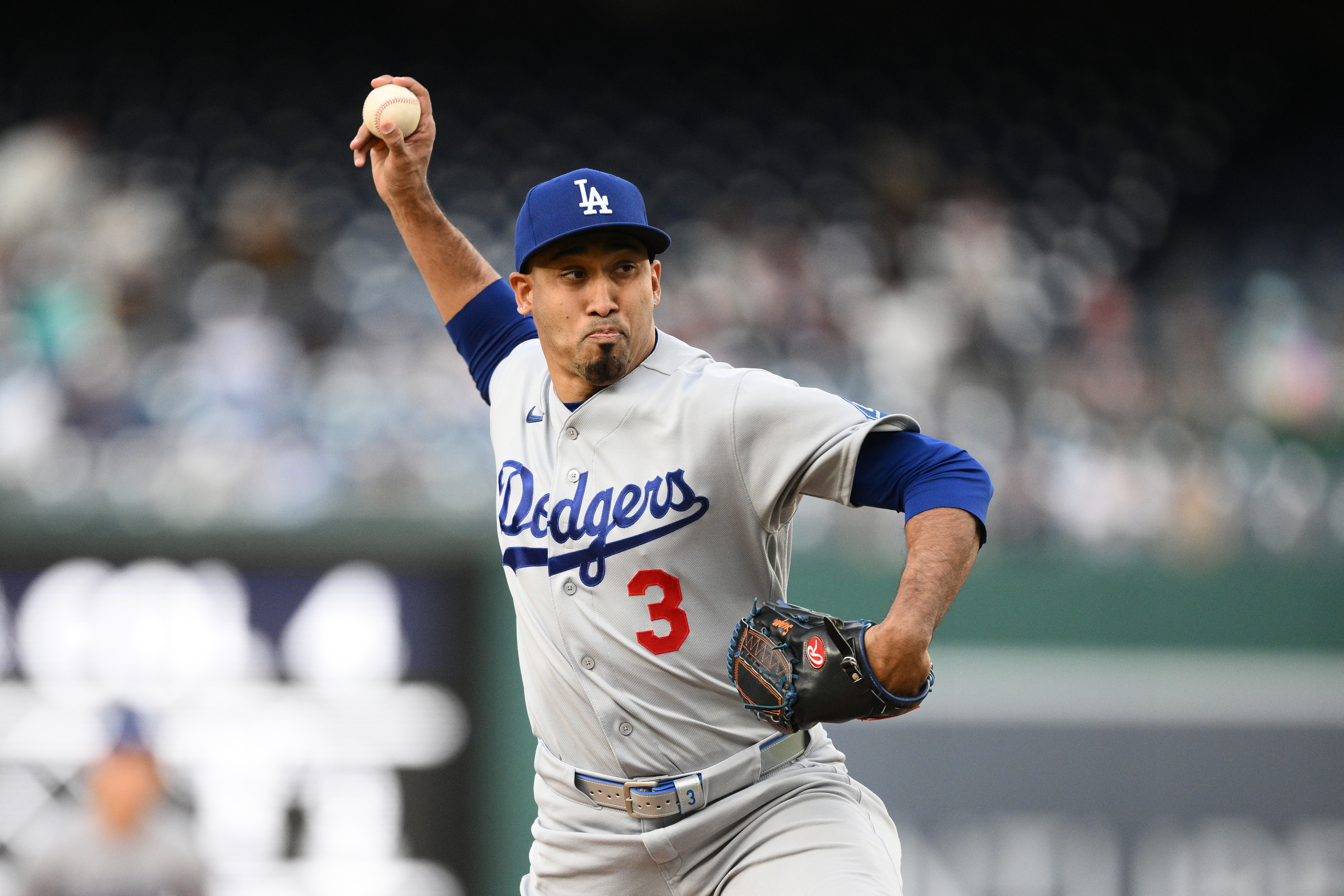 Dodgers pierden a Edwin Diaz, quien deberá ser operado - La Opinión