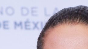 Claudia Sheinbaum, presidenta de México y David Faitelson, reportero de TUDN.