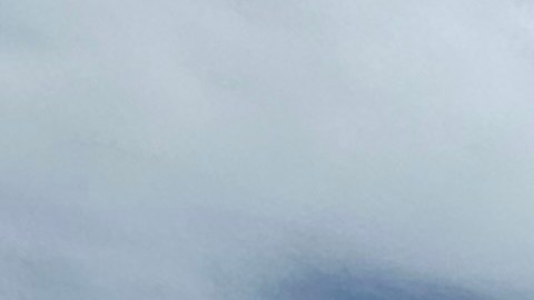 El Integra A-Spec con paquete de tecnología en color Double Apex Blue.