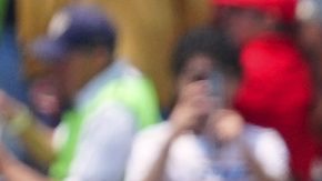 Jugadores de Pumas celebran uno de los goles contra Mazatlán FC.