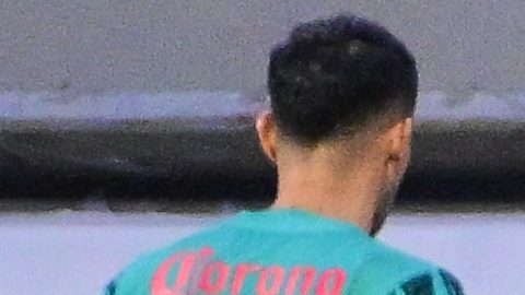 El cierre del partido se manchó por la violencia entre ambos clubes.