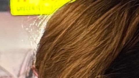 María de Jesús Estrada Juárez se reúne con su hija Damaris Bello.