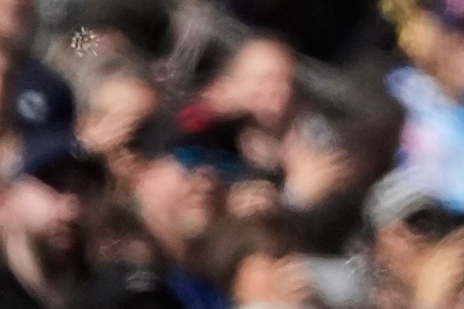 El piloto argentino de Fórmula 1 alpina Franco Colapinto conduce durante una demostración en Buenos Aires, Argentina, el domingo 26 de abril de 2026.