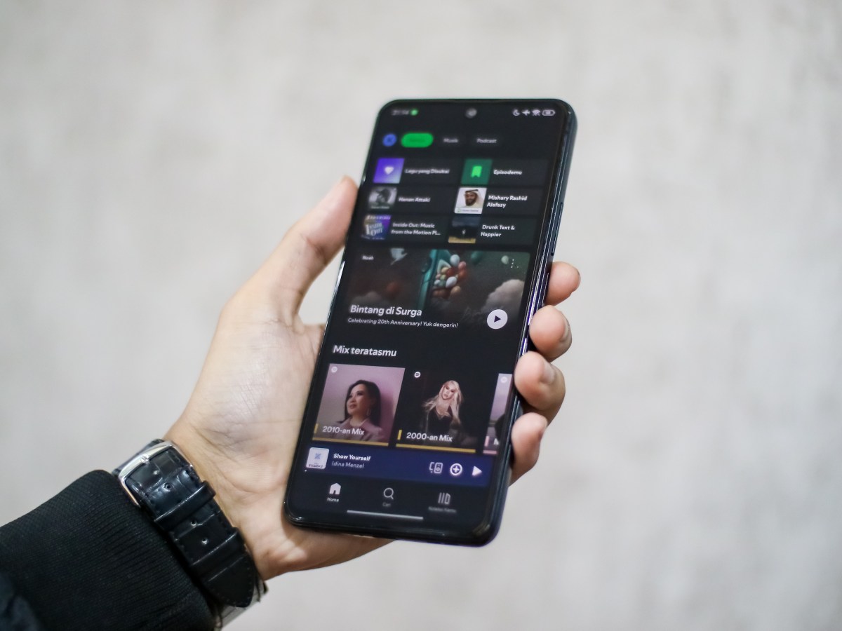 Spanish Title: Spotify lets you translate lyrics directly from the app, and the process is quite simple. Just play a compatible song, … English SEO Title (concise, title case, no quotes): Spotify Now Lets You Translate Lyrics Directly in the App — Here’s How It Works