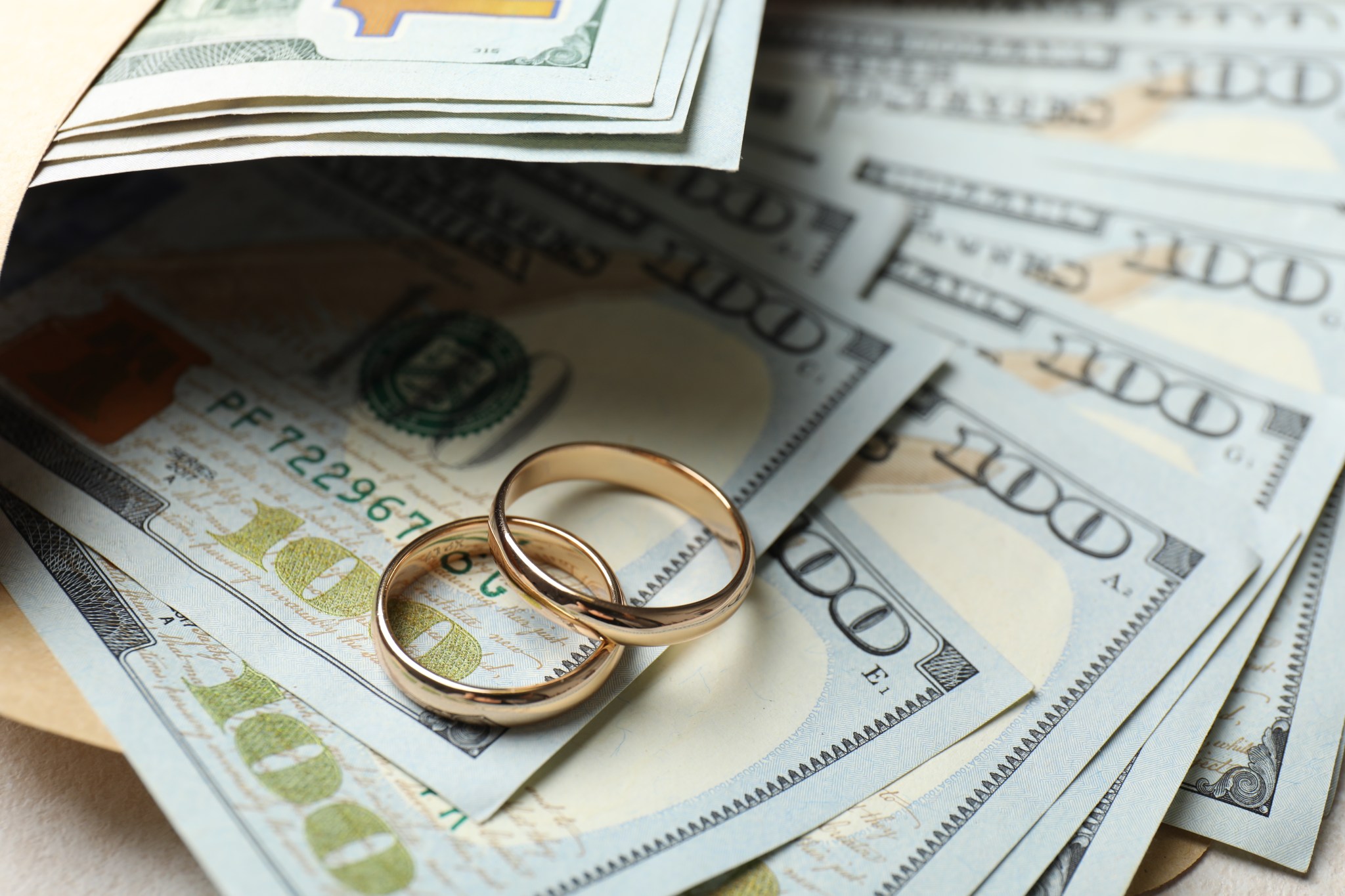 El dinero es una prioridad para algunos signos en el matrimonio.