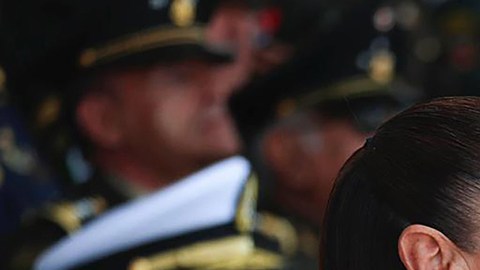 Sheinbaum advierte que “ninguna potencia extranjera” va a decir “cómo nos gobernamos”