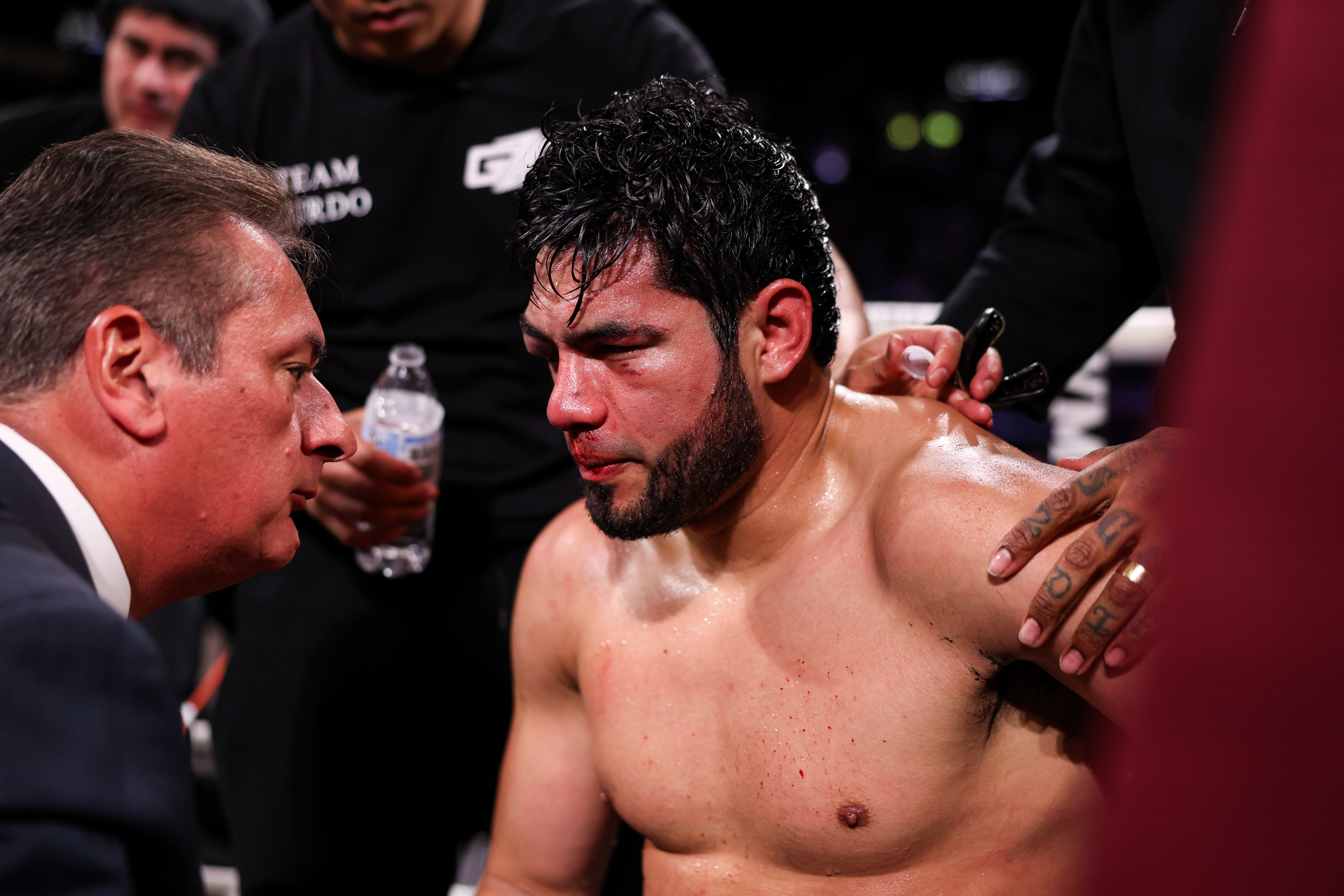 Zurdo Ramírez reaparece tras ser noqueado por Benavídez y quiere revancha