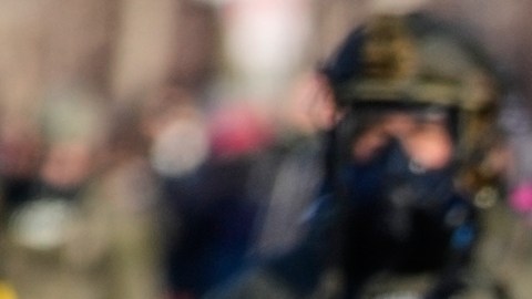 Fiscal de Minnesota impone cargos contra agente de ICE que disparó a venezolano