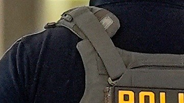 ICE mantiene operaciones contra cualquier indocumentado.