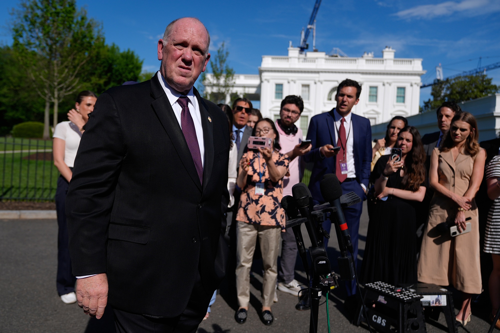 ¿Trump está abierto a otorgar Green Card a ciertos indocumentados? Esto dice Tom Homan