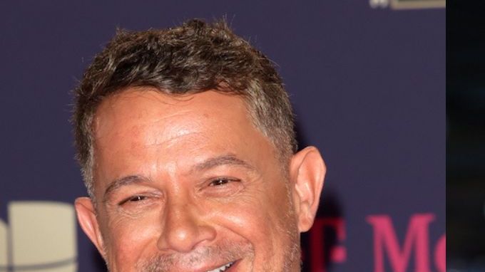 Alejandro Sanz y Stephanie Cayo