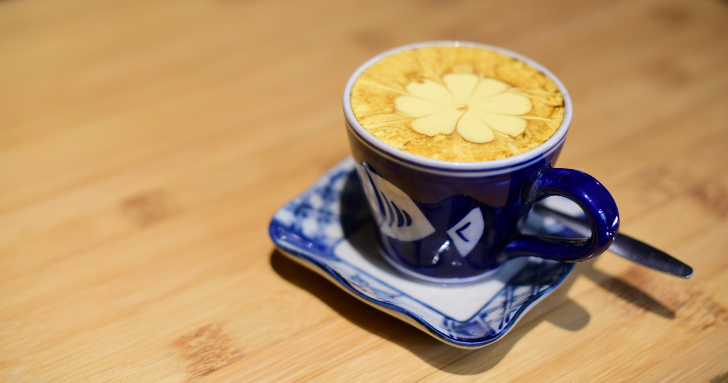 Café con huevo, la bebida que cautiva las redes sociales