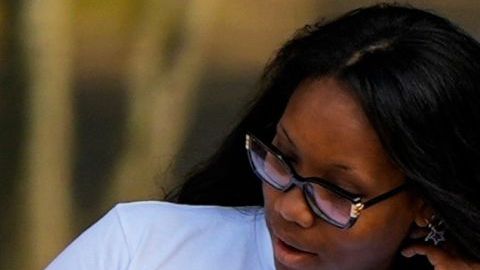 El tribunal ordenó mantener en Alabama un mapa con dos distritos de mayoría afroamericana.