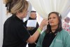Rocío, una paciente del Centro Oncológico Lennar Foundation de City of Hope en el condado de Orange, recibe servicio de peinado y maquillaje como parte del evento “Beauty in Hope”.
