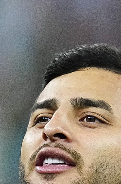 Lusail, Qatar, 26 de noviembre de 2022. Alexis Vega, Luis Chávez y Jesús Gallardo, durante el partido de primera fase del Grupo C de la Copa Mundial de la FIFA Qatar 2022 entre la Selección de Argentina y la Selección Nacional de México, celebrado en el estadio Lusail. Foto: Imago7/