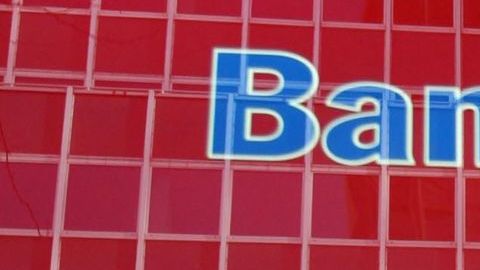 La administración Trump pidió reforzar controles bancarios sobre clientes inmigrantes.