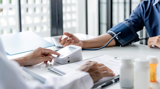Riesgos de automedicarse con ibuprofeno Por estrés, ansiedad y sedentarismo, la hipertensión gana terreno entre los jóvenes