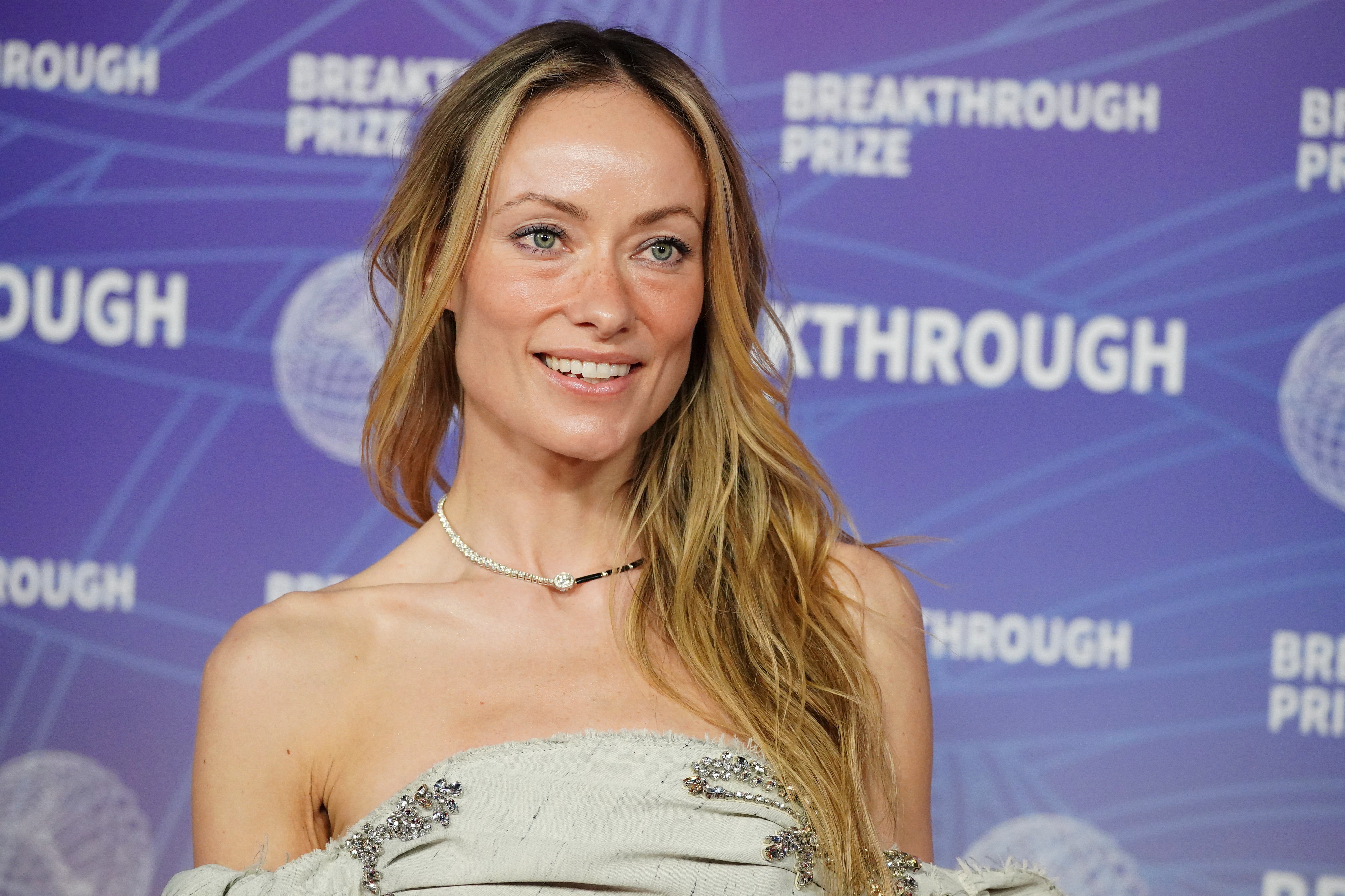 Olivia Wilde responde con humor a los rumores sobre su aspecto: “No estoy muerta”