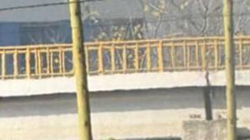 Operativo en Colima, occidente de México, deja un muerto, policías heridos y bloqueos con tráileres incendiados