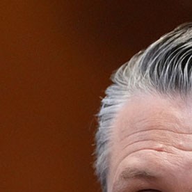 Thom Tillis, senador republicano por Carolina del Norte, y Pete Hegseth, secretario de Defensa